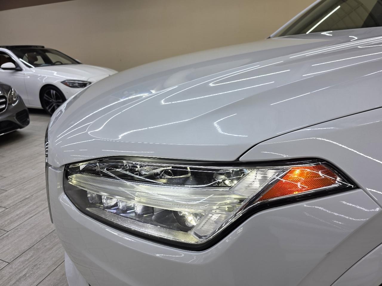 Volvo XC90 T6 Momentum AWD 2020