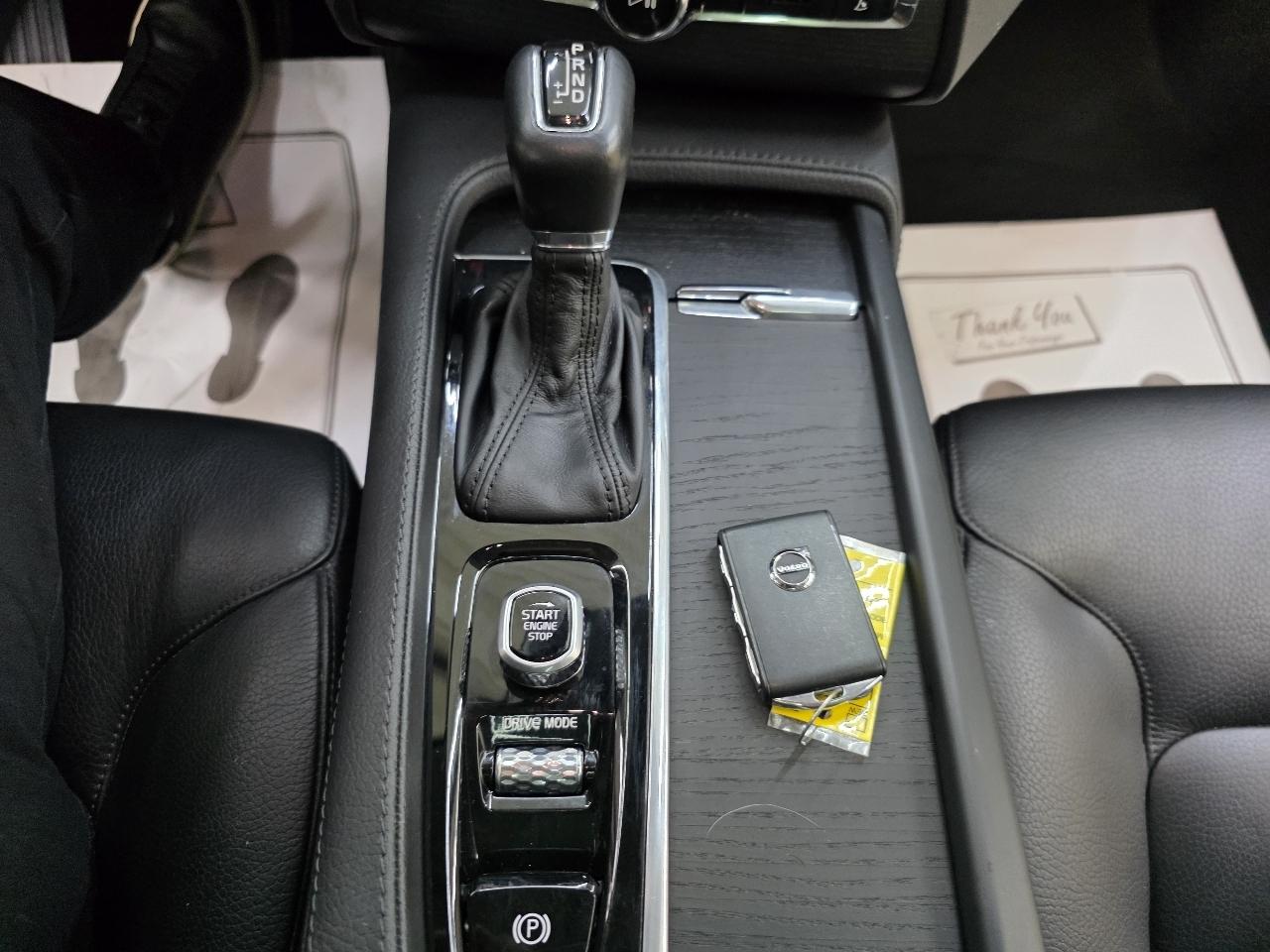 Volvo XC90 T6 Momentum AWD 2020
