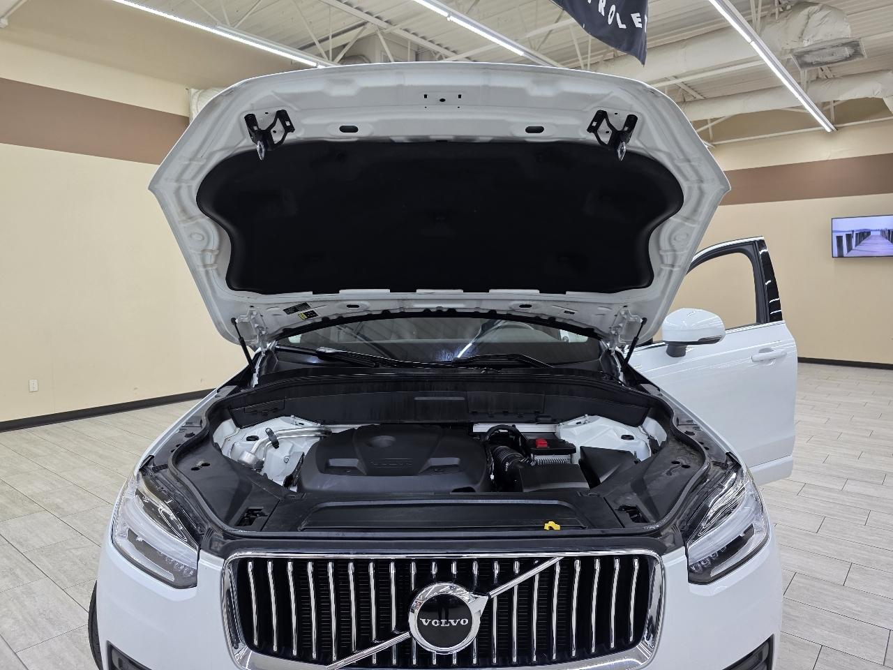 Volvo XC90 T6 Momentum AWD 2020