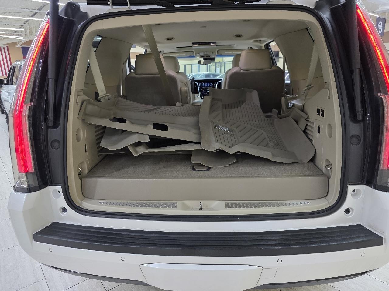 Cadillac Escalade Premium 4WD 2017