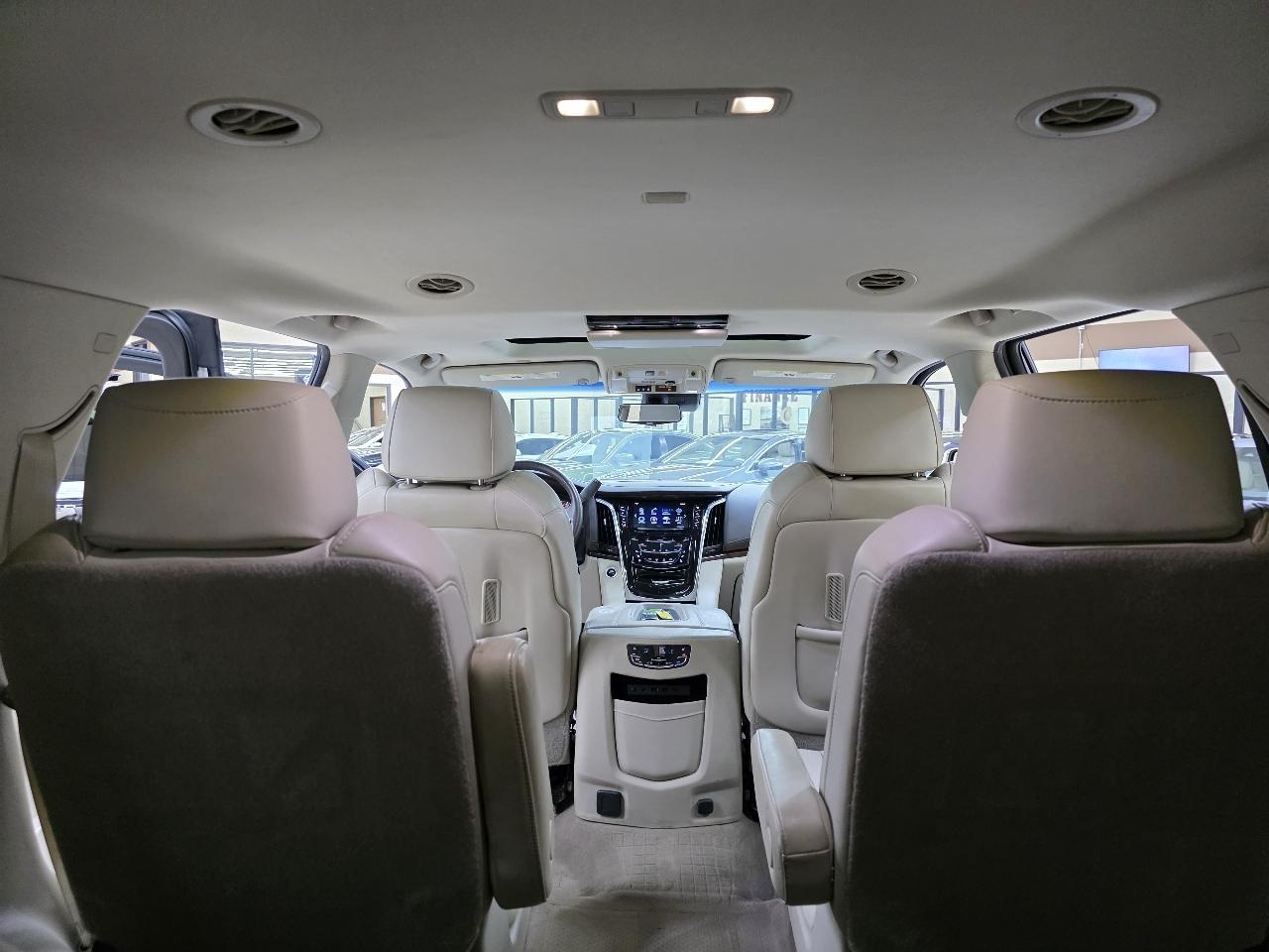 Cadillac Escalade Premium 4WD 2017