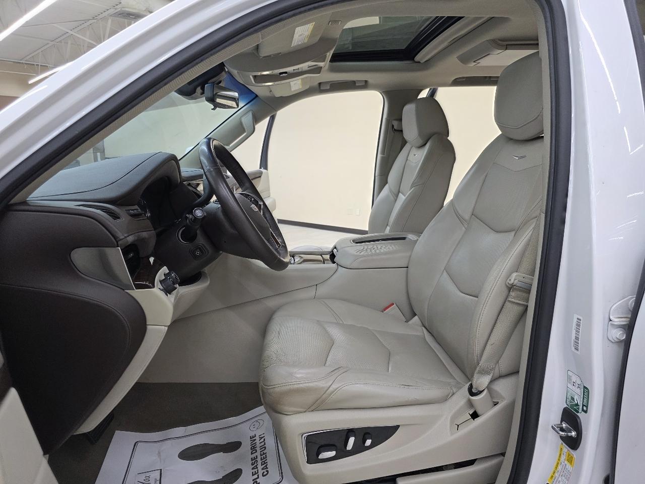 Cadillac Escalade Premium 4WD 2017