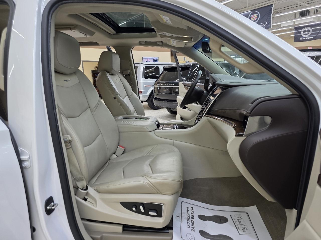 Cadillac Escalade Premium 4WD 2017