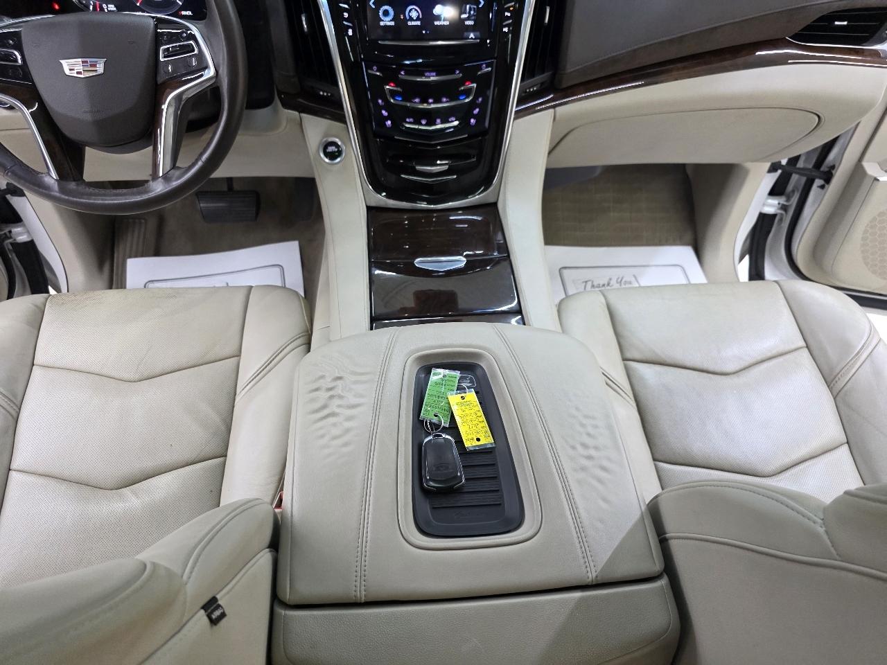 Cadillac Escalade Premium 4WD 2017