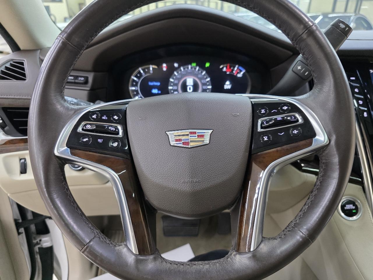 Cadillac Escalade Premium 4WD 2017