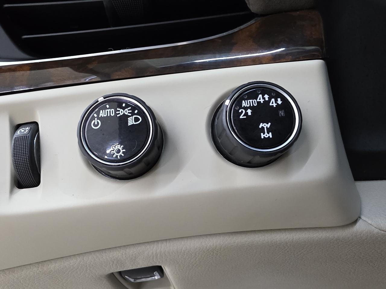 Cadillac Escalade Premium 4WD 2017