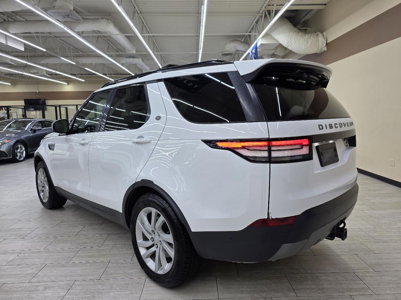 Land Rover Discovery SE 2019