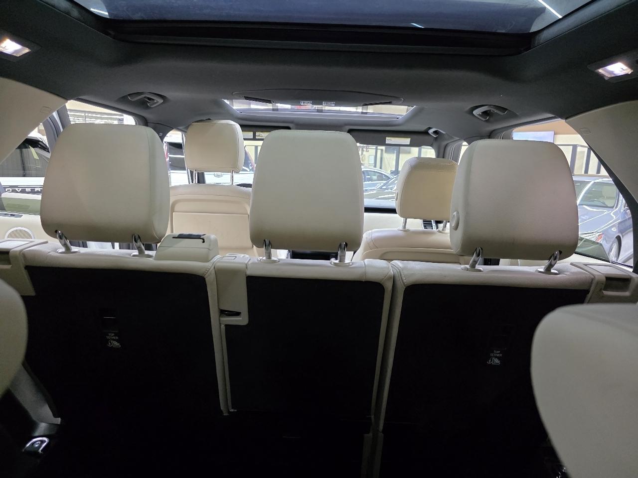Land Rover Discovery SE 2019