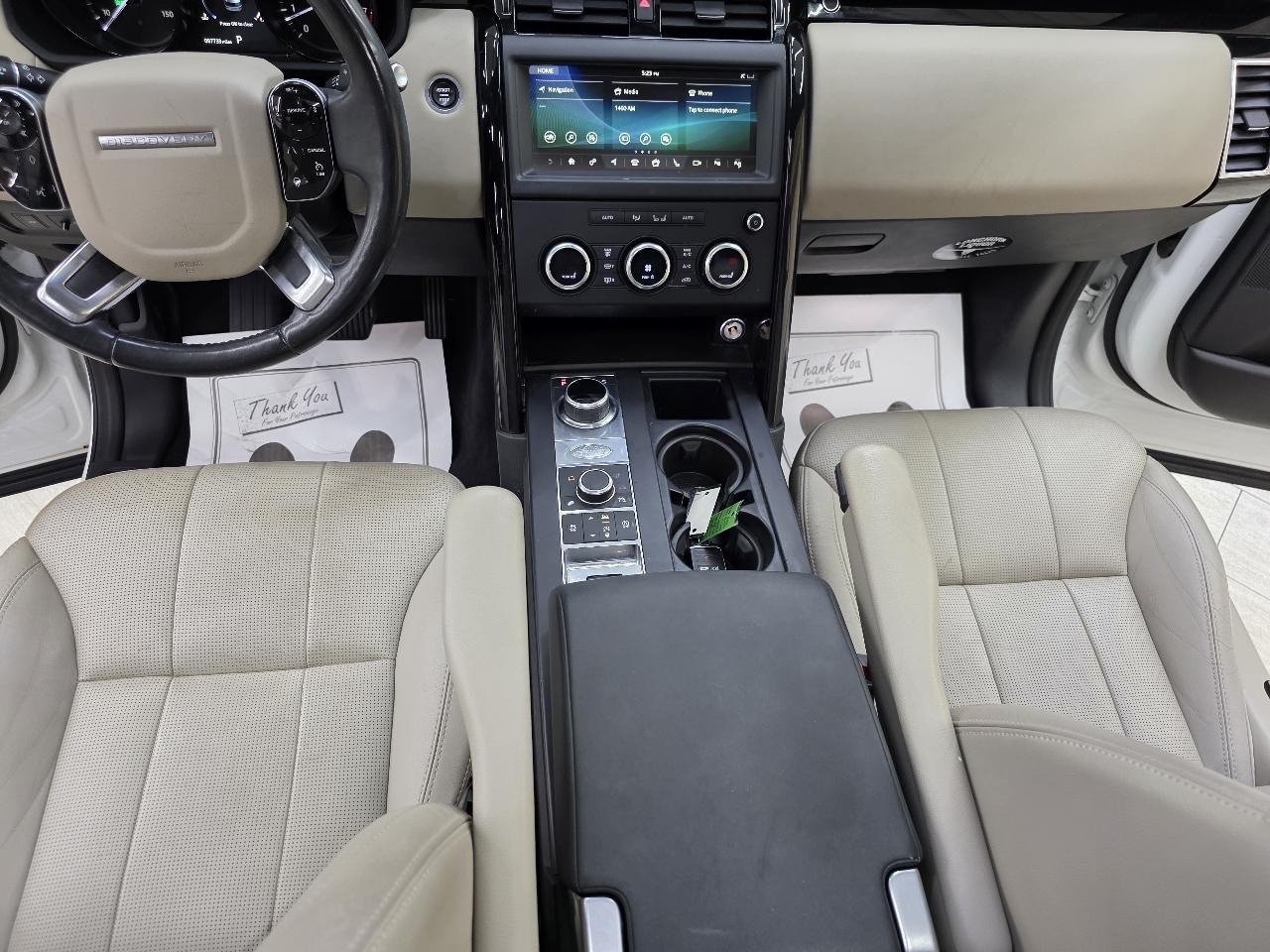 Land Rover Discovery SE 2019