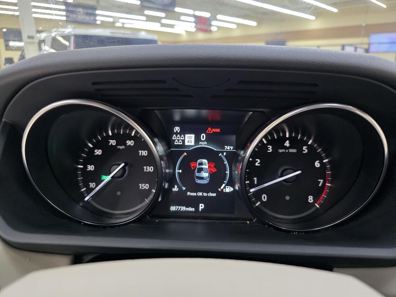 Land Rover Discovery SE 2019