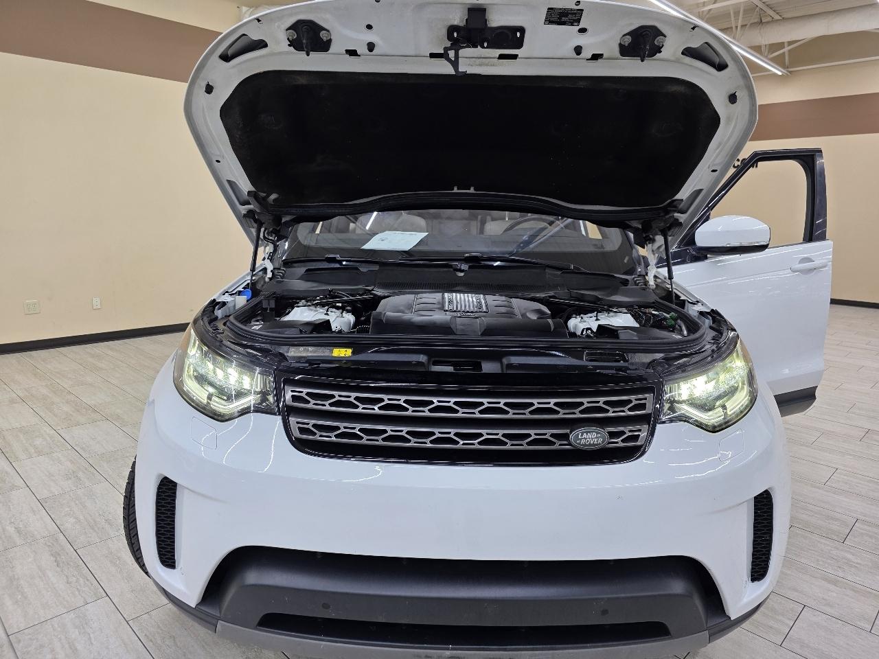 Land Rover Discovery SE 2019