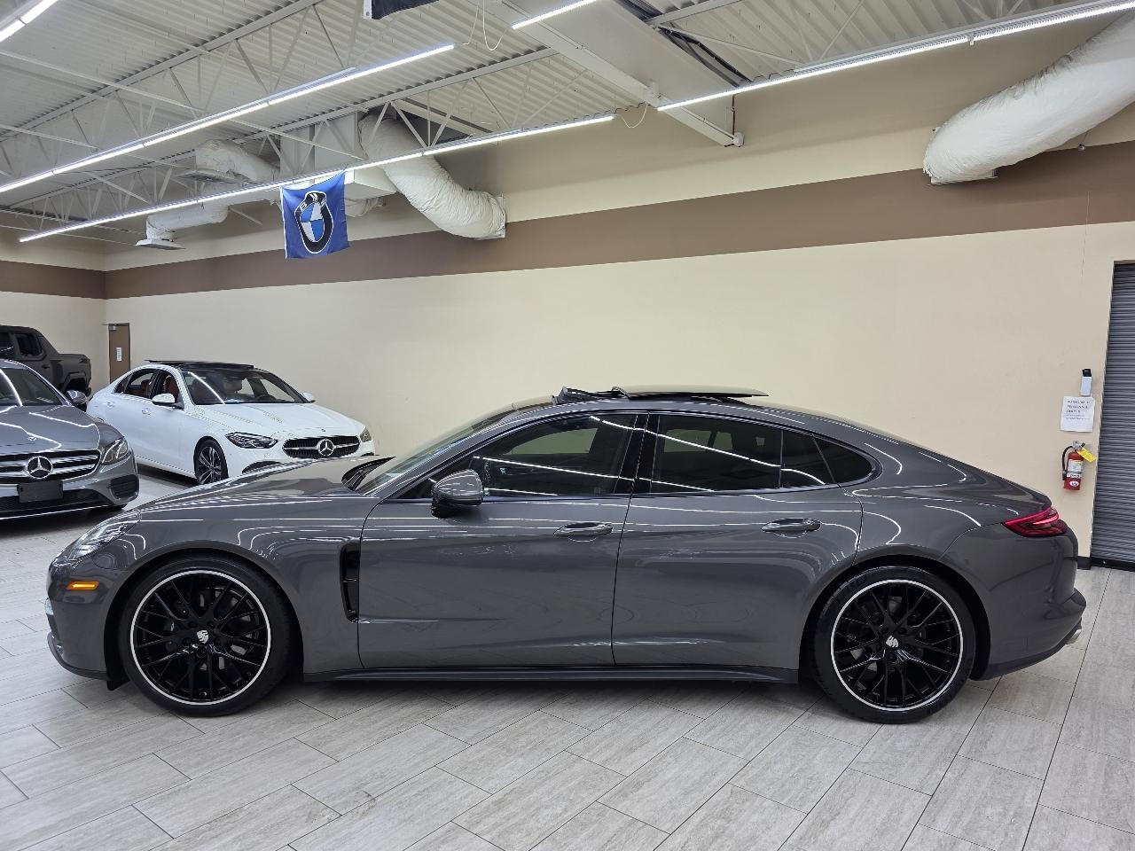 Porsche Panamera  2017