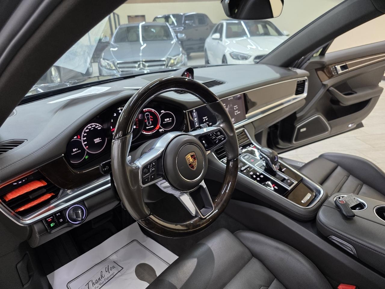 Porsche Panamera  2017