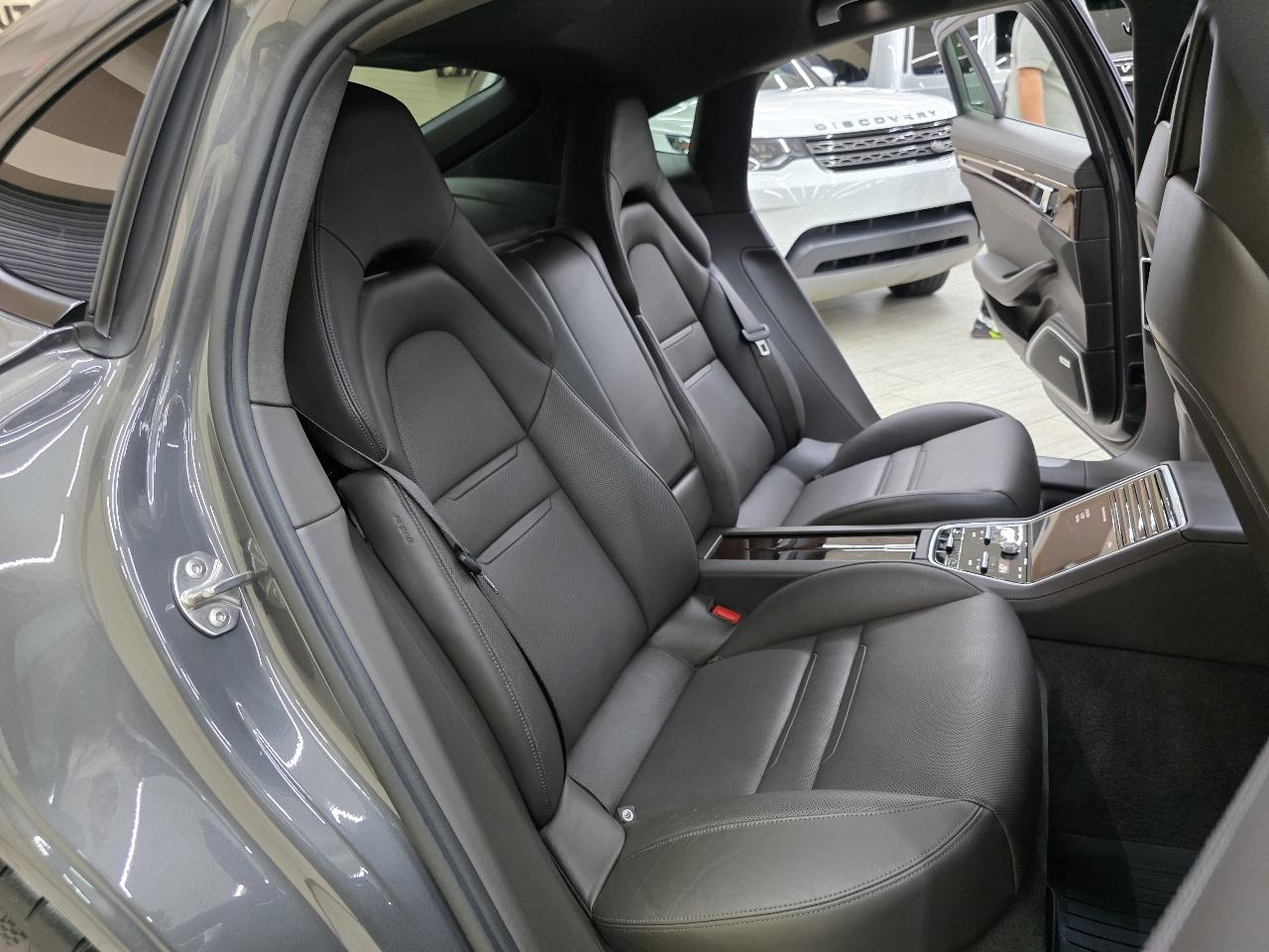 Porsche Panamera  2017