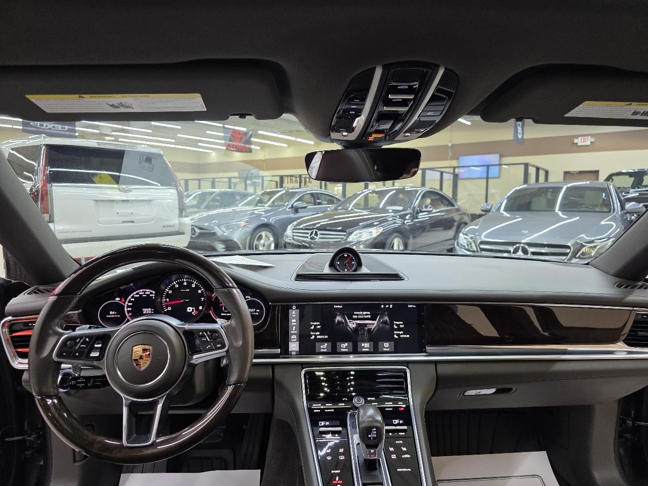Porsche Panamera  2017