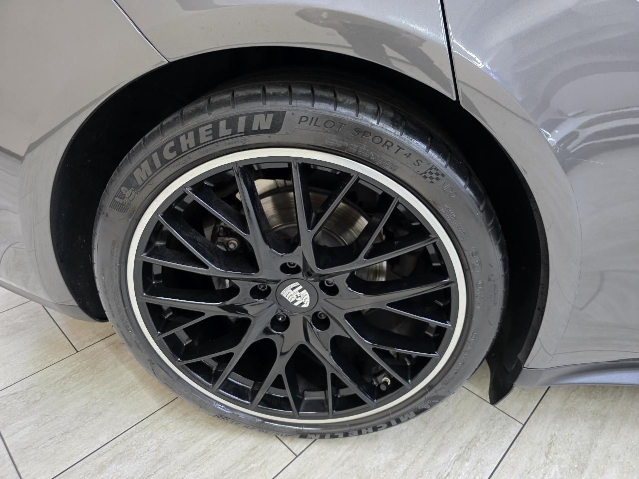 Porsche Panamera  2017