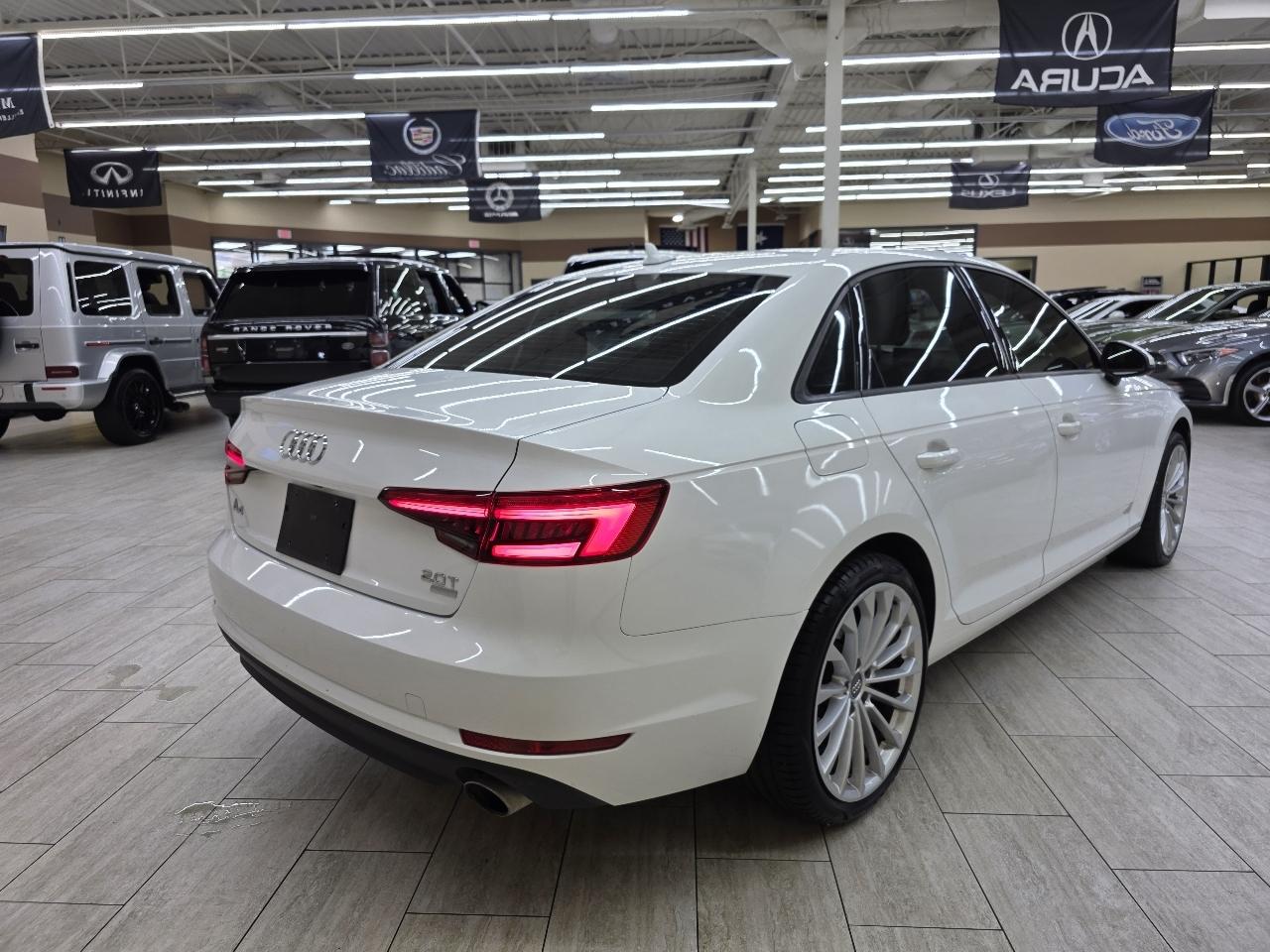 Audi A4 2.0T Premium Sedan 2017