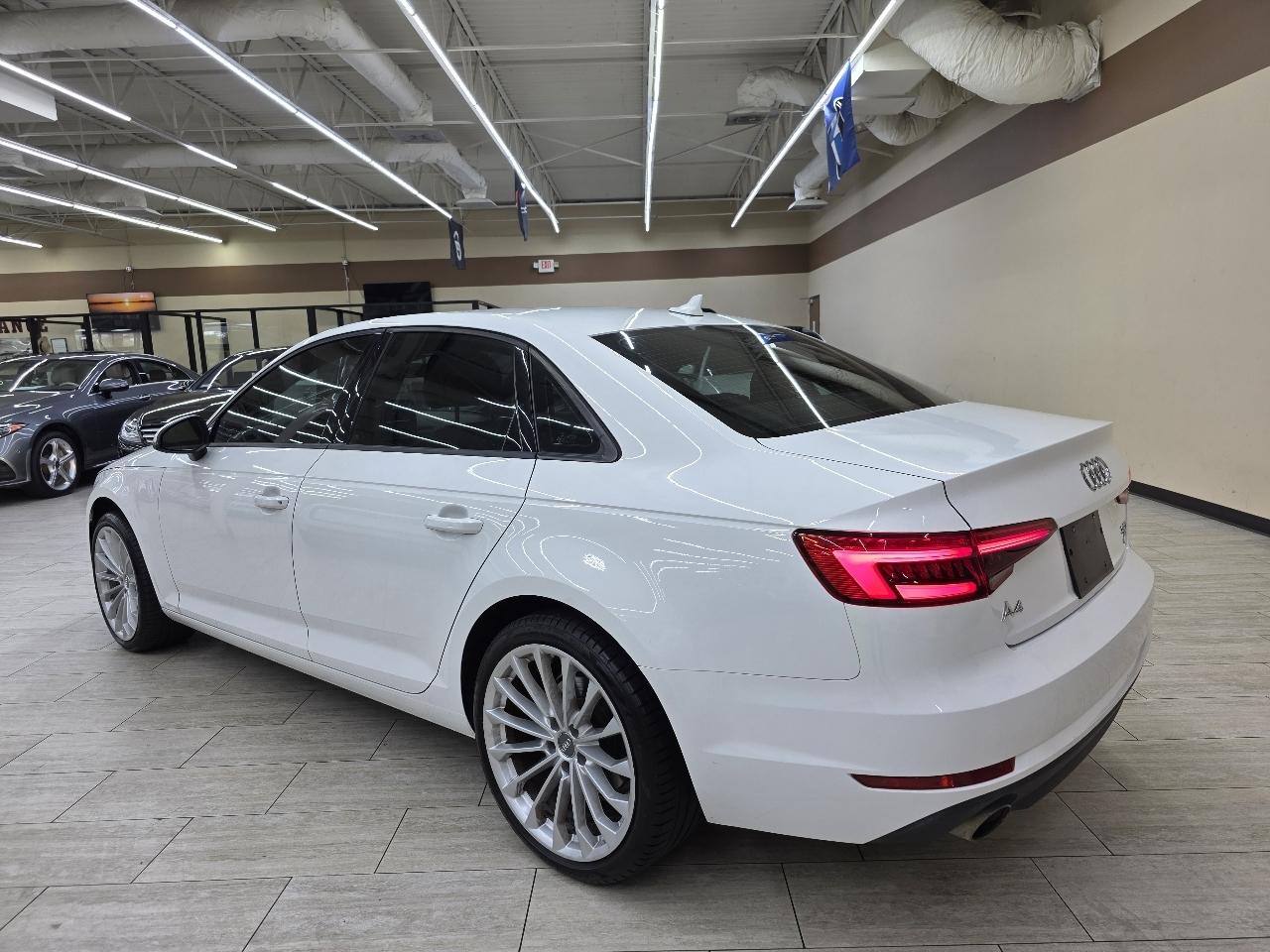 Audi A4 2.0T Premium Sedan 2017