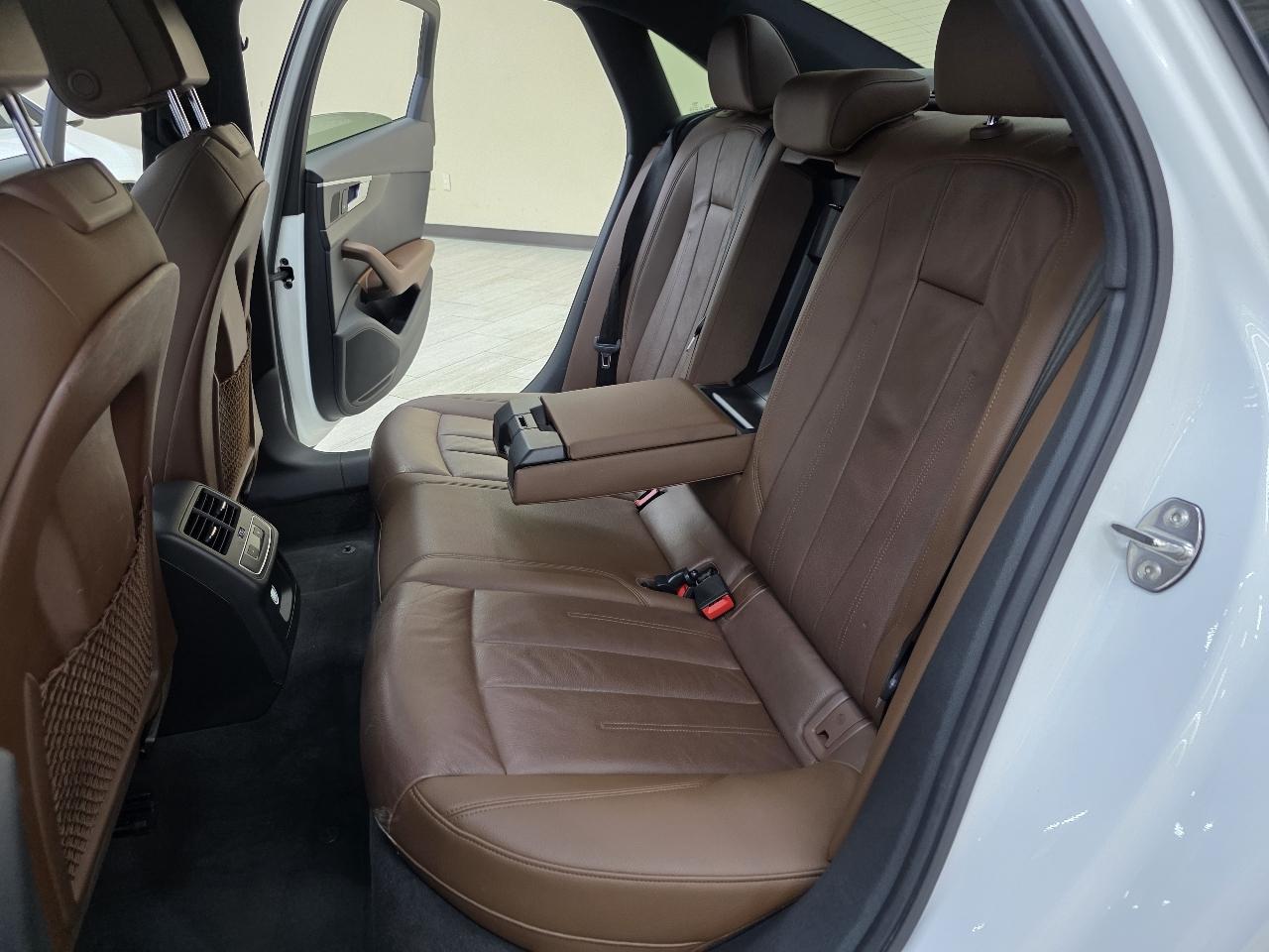 Audi A4 2.0T Premium Sedan 2017