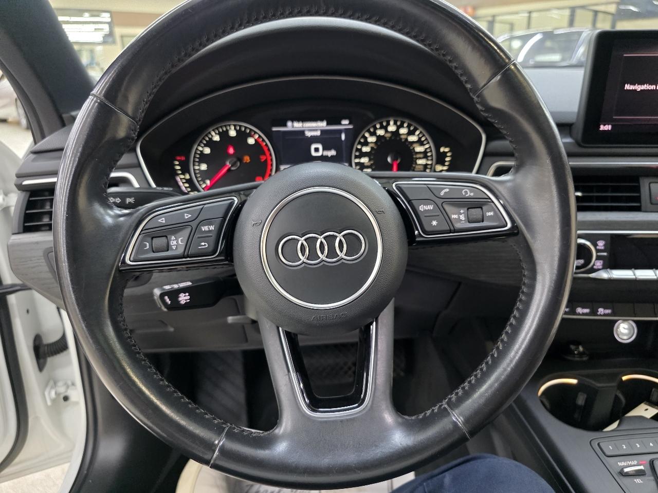 Audi A4 2.0T Premium Sedan 2017