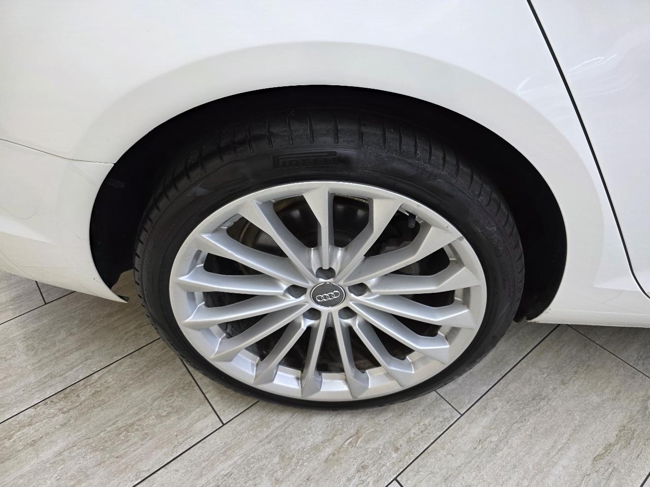 Audi A4 2.0T Premium Sedan 2017