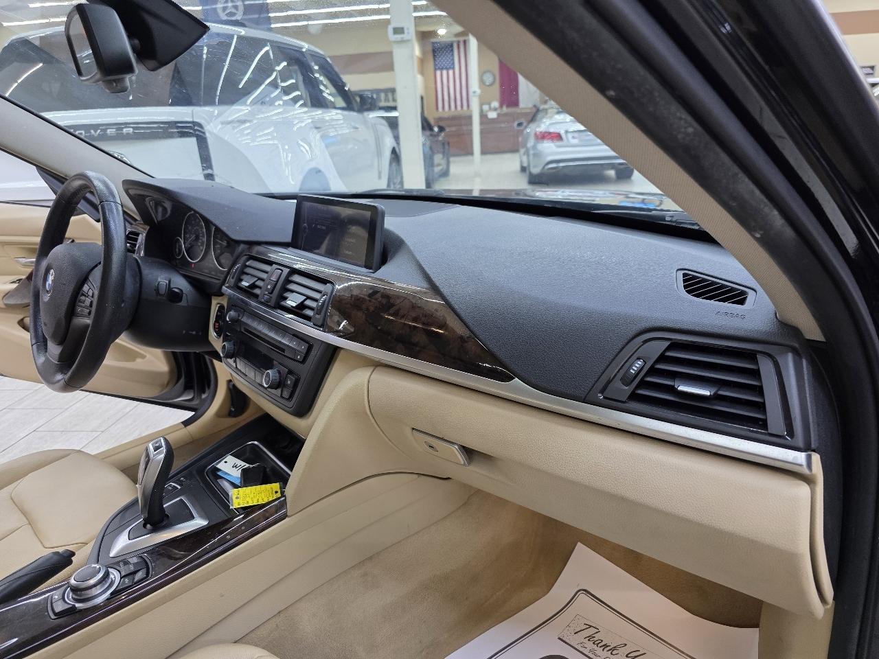 BMW 3-Series 328i Sedan 2013