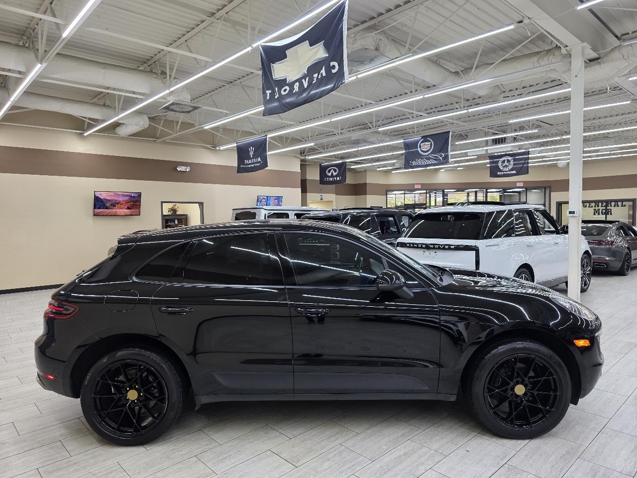 Porsche Macan  2018
