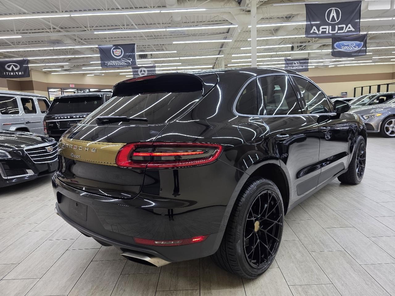 Porsche Macan  2018