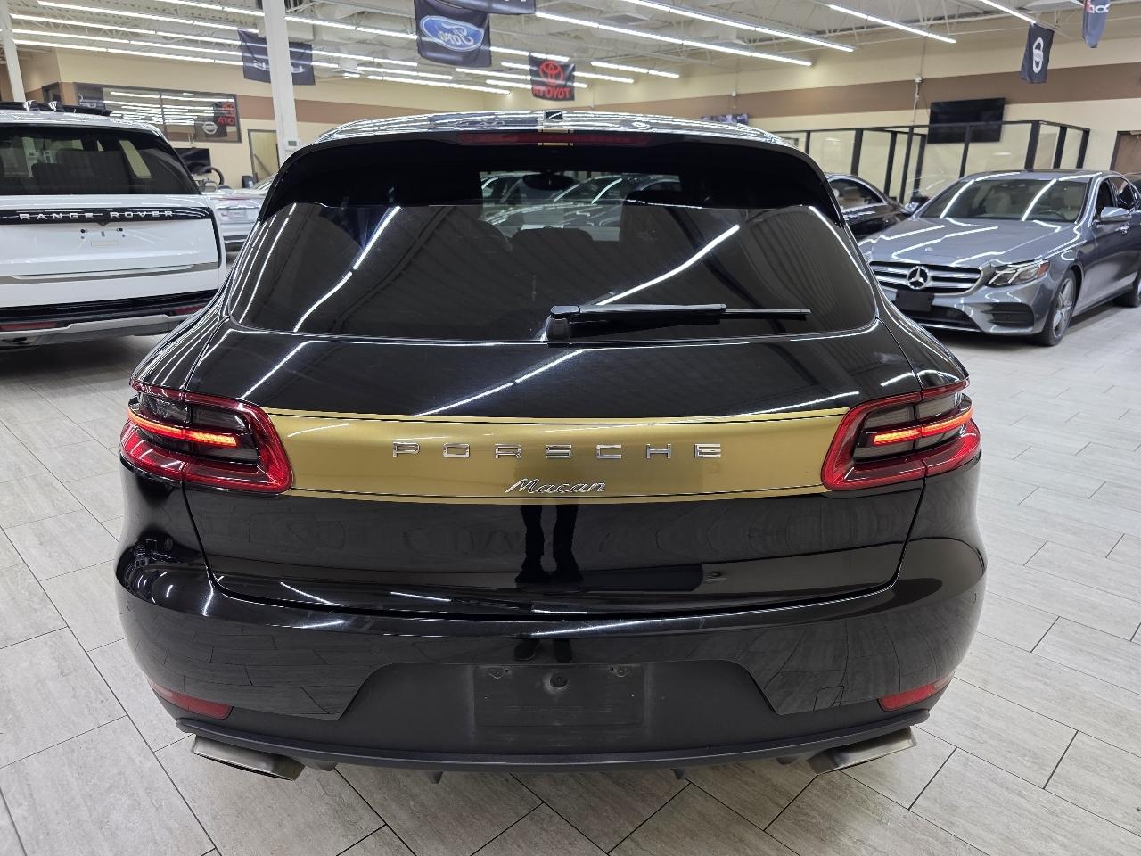 Porsche Macan  2018