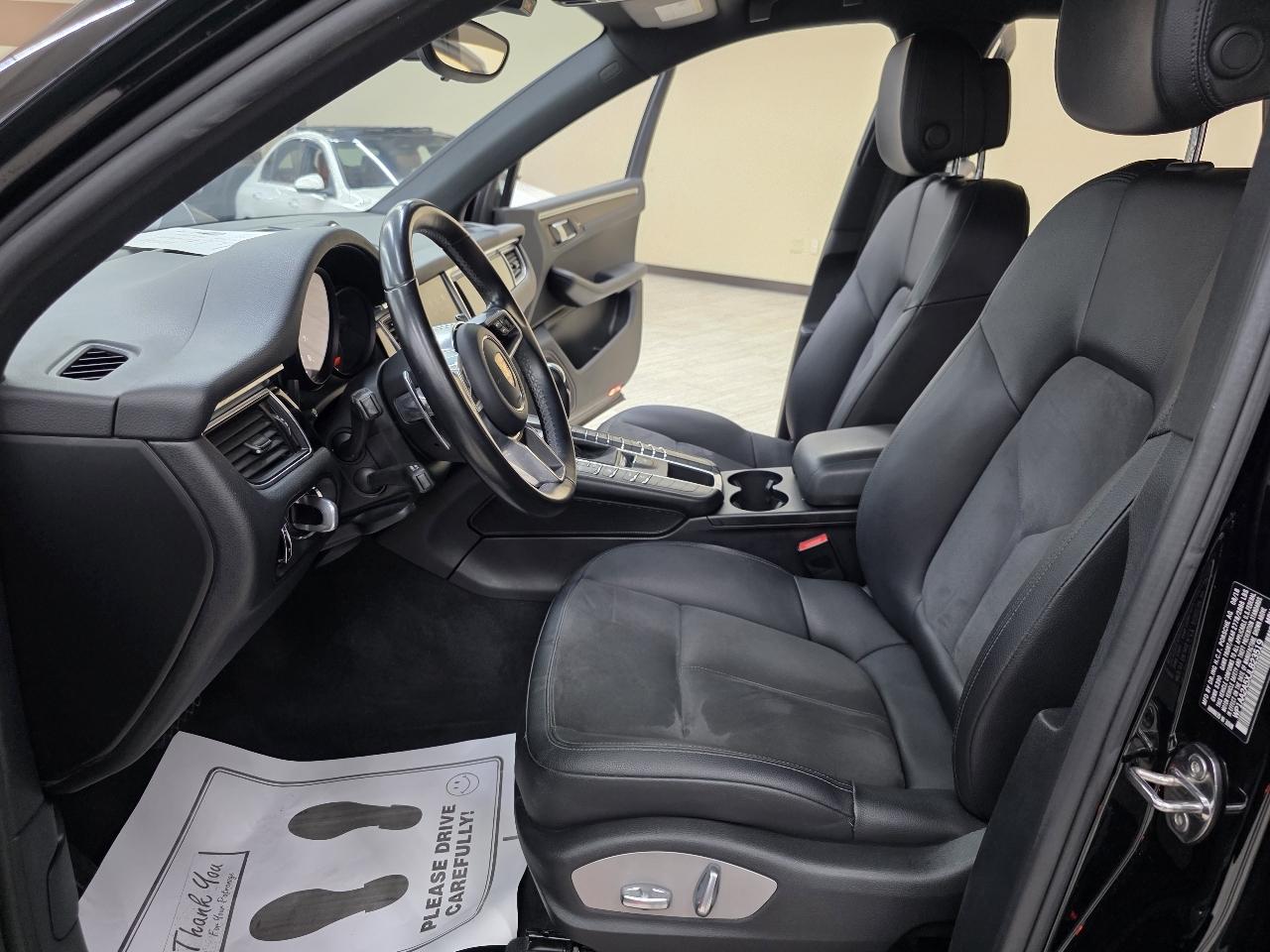 Porsche Macan  2018