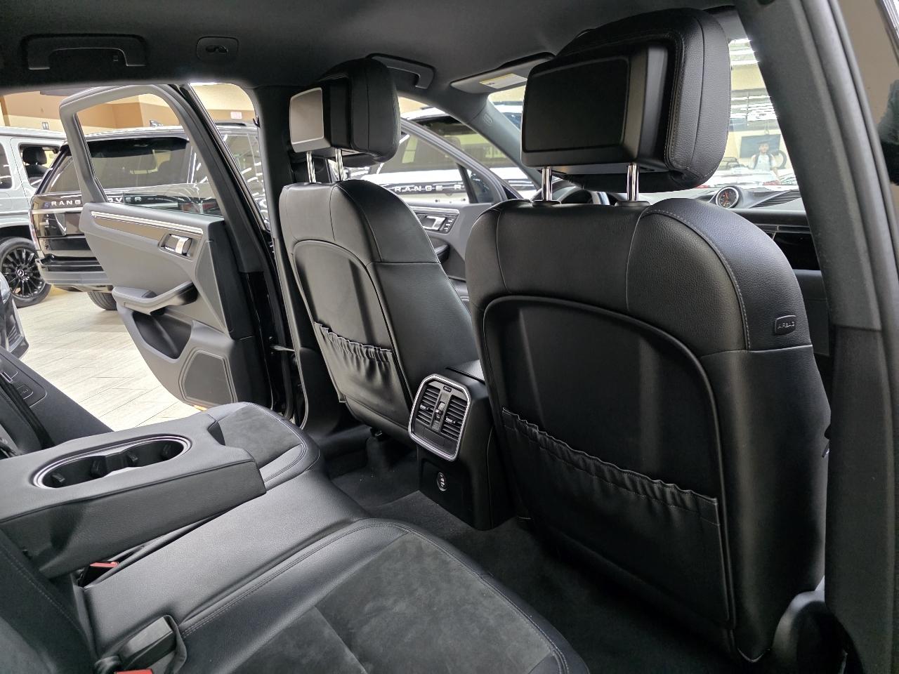 Porsche Macan  2018