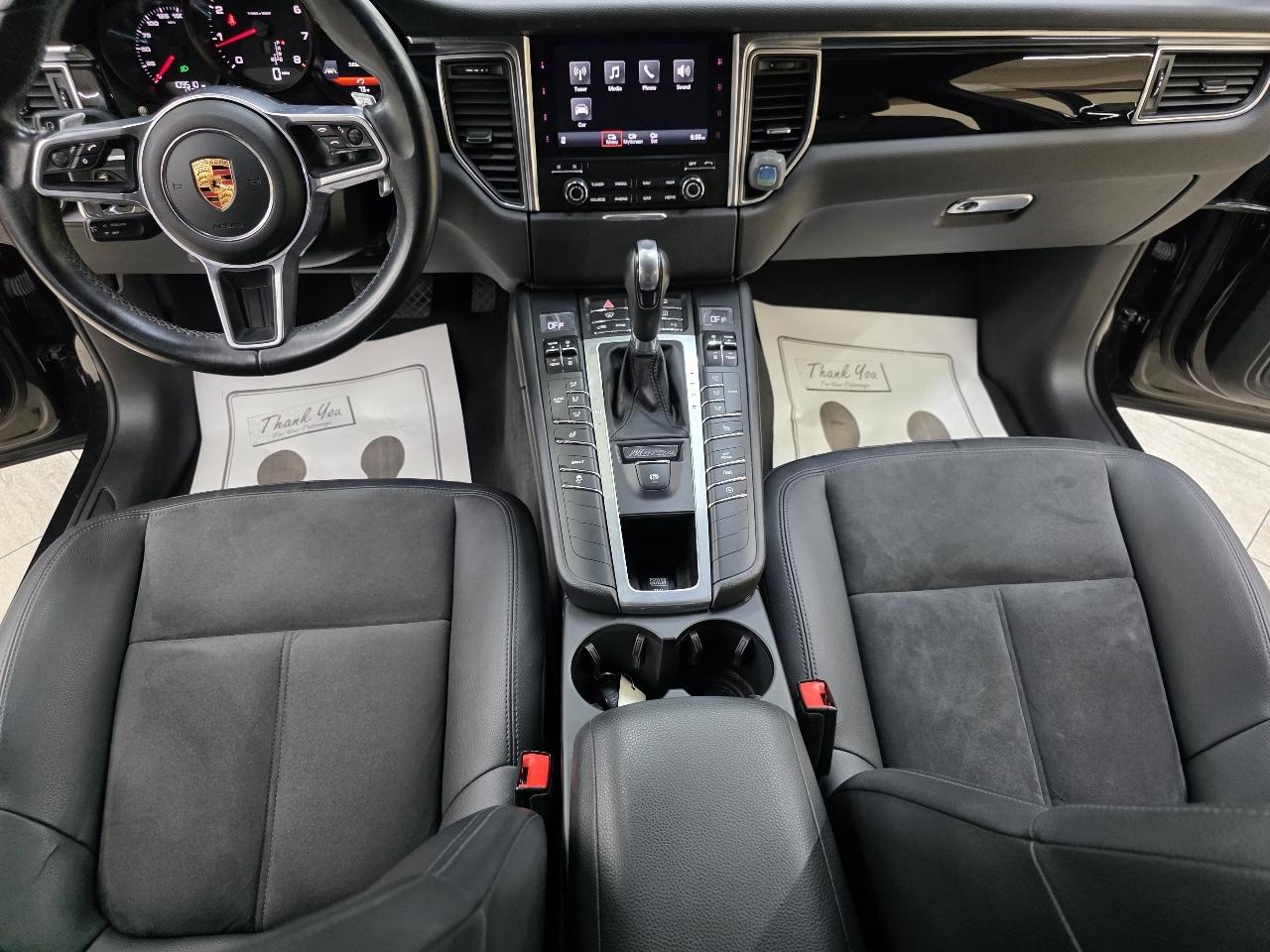 Porsche Macan  2018