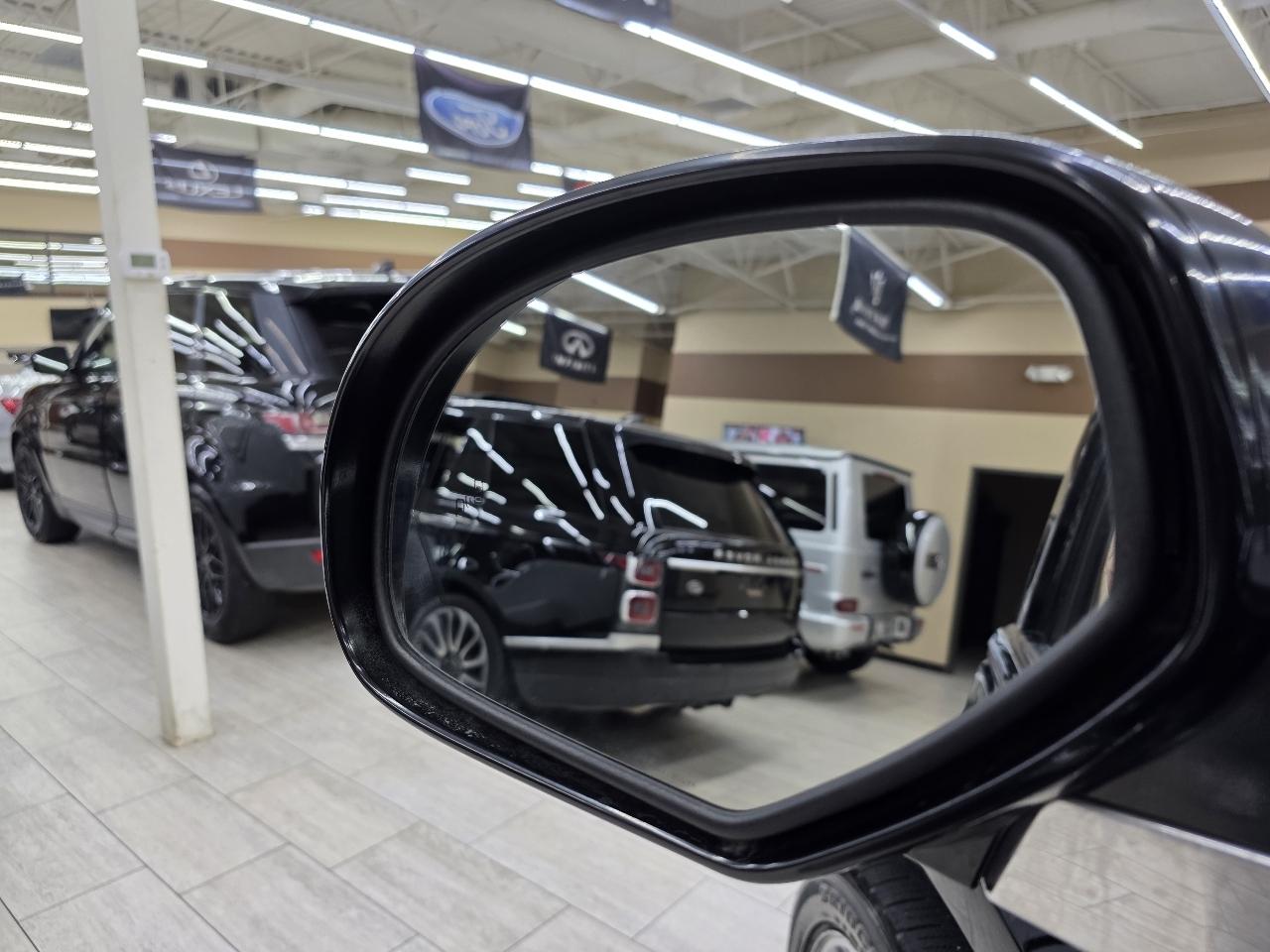 Cadillac Escalade 2WD Luxury 2012