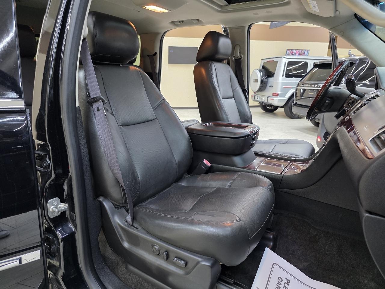 Cadillac Escalade 2WD Luxury 2012