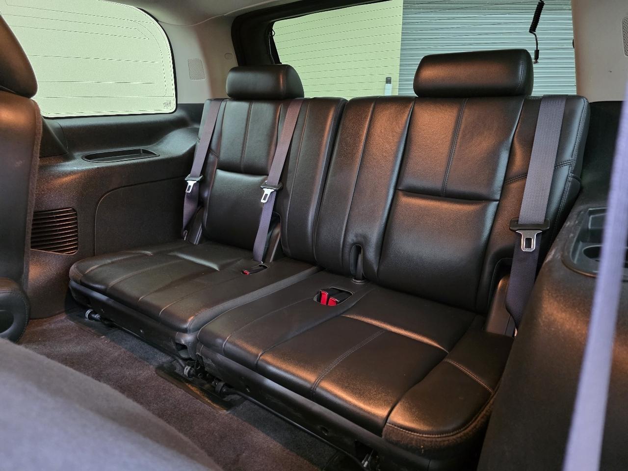 Cadillac Escalade 2WD Luxury 2012