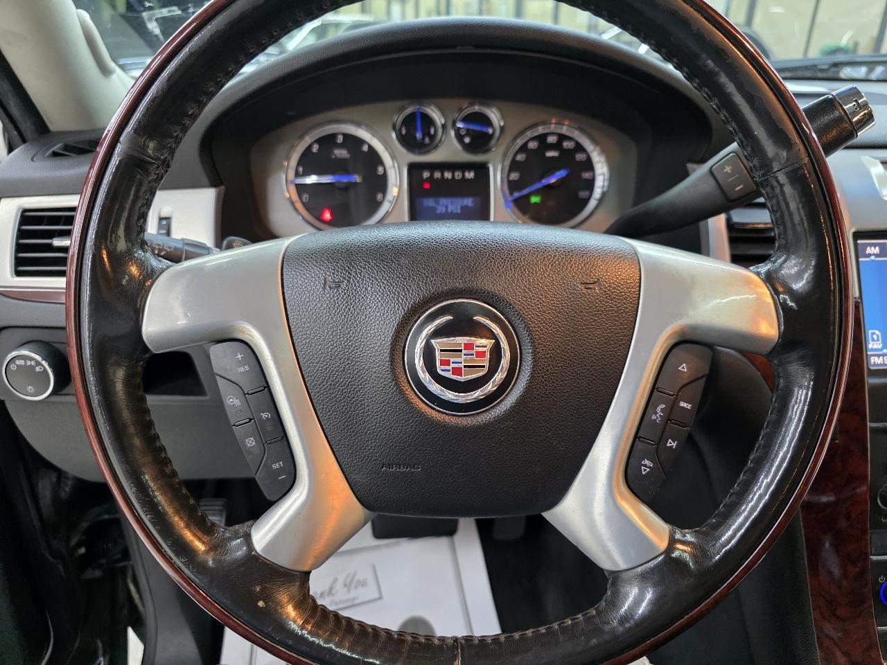 Cadillac Escalade 2WD Luxury 2012