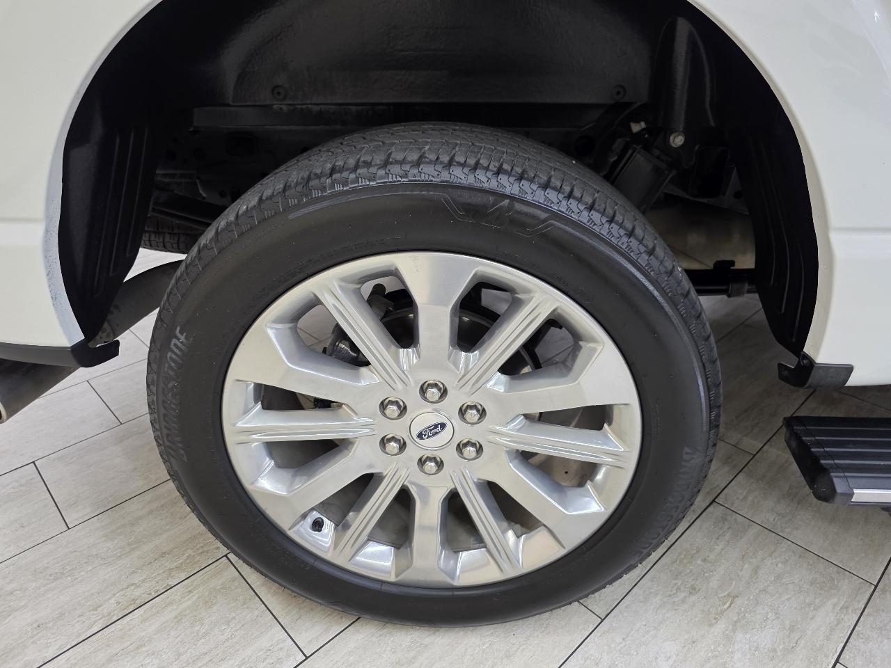 Ford F-150 Limited 4WD SuperCrew 5.5' Box 2023