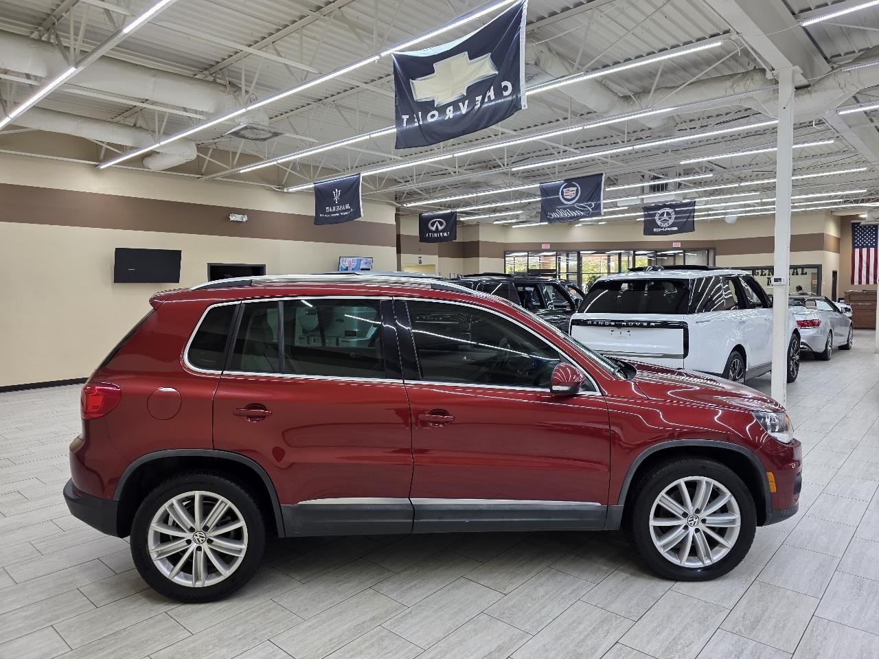 Volkswagen Tiguan S 2014