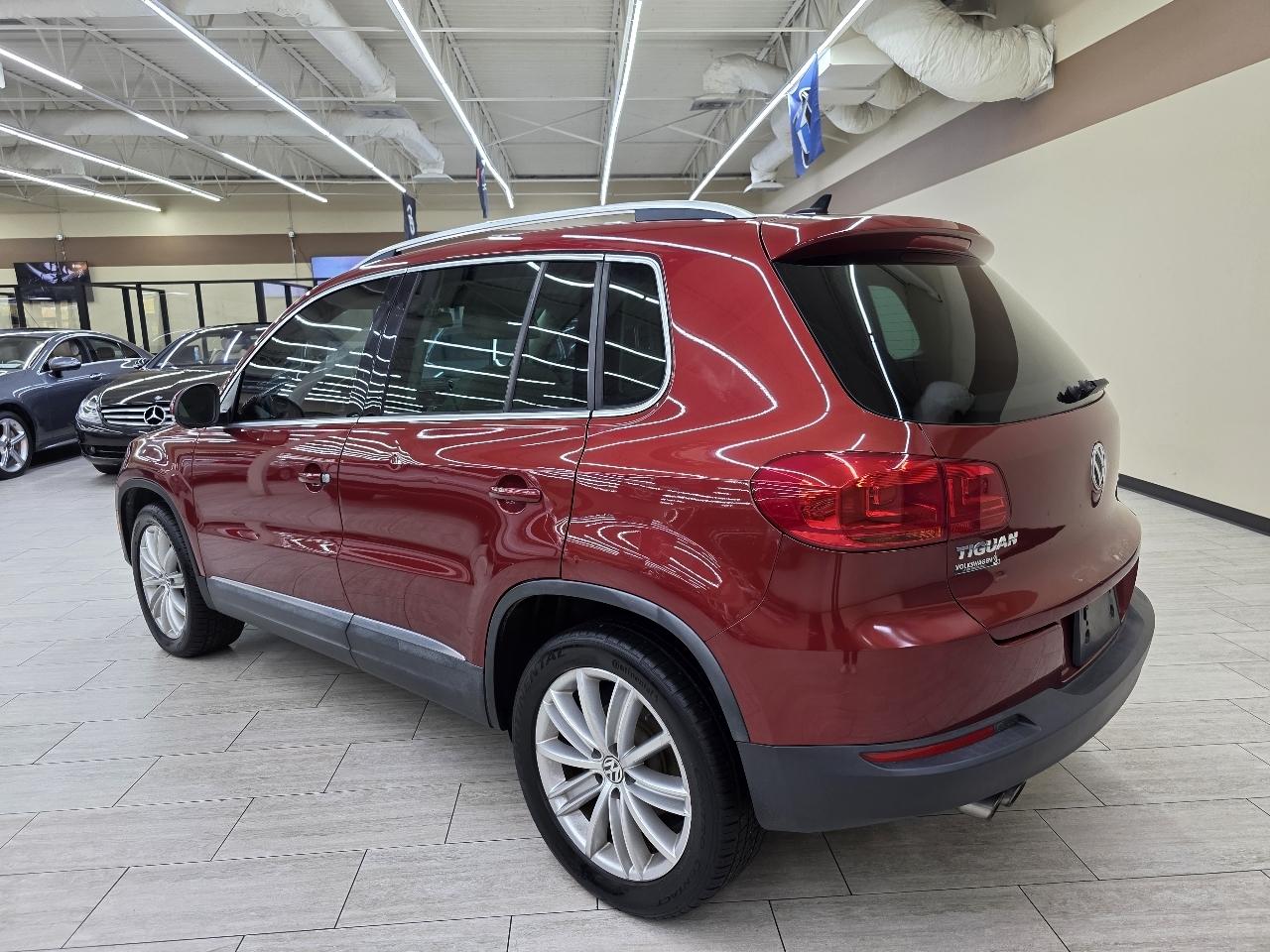 Volkswagen Tiguan S 2014