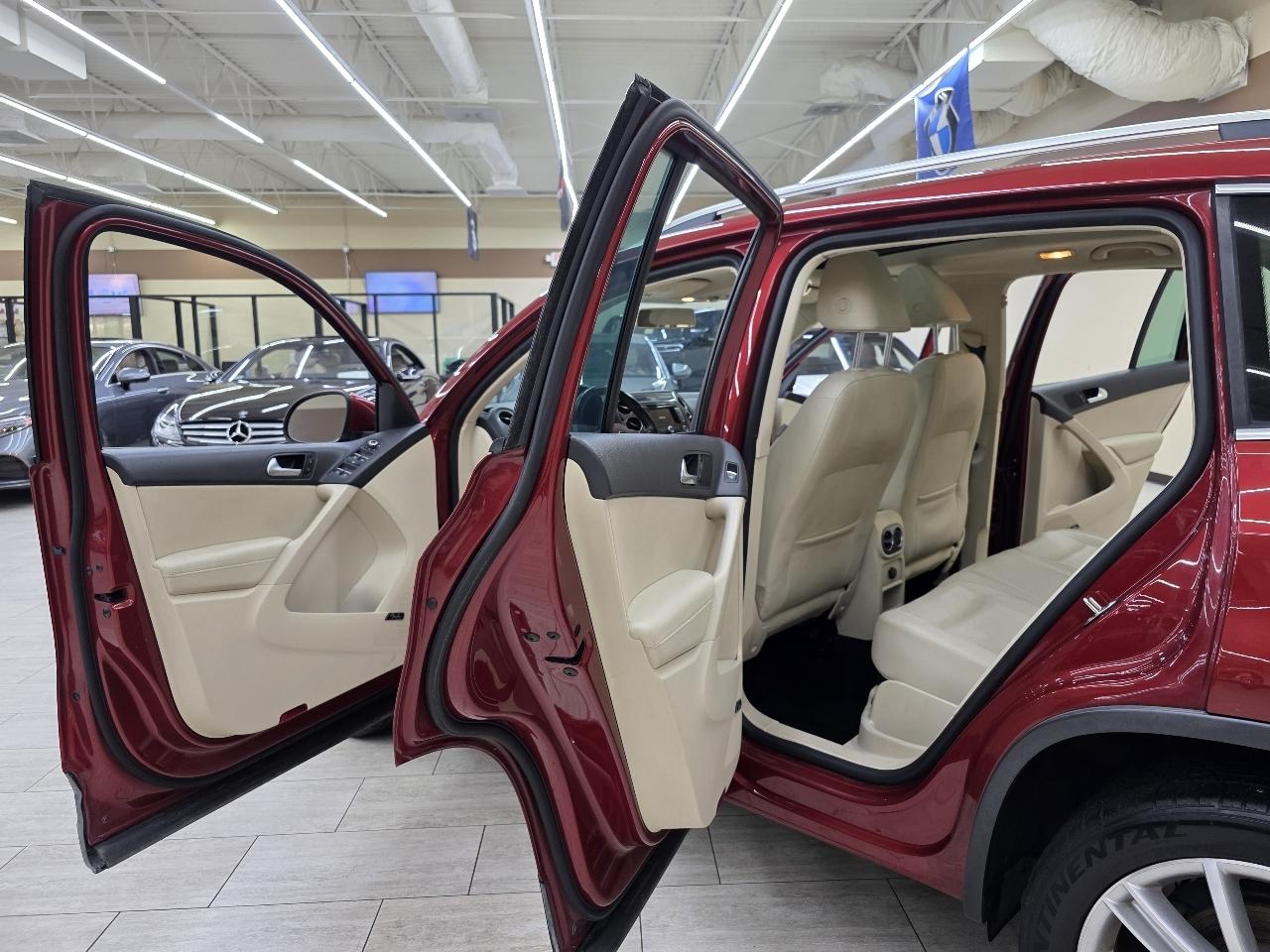 Volkswagen Tiguan S 2014