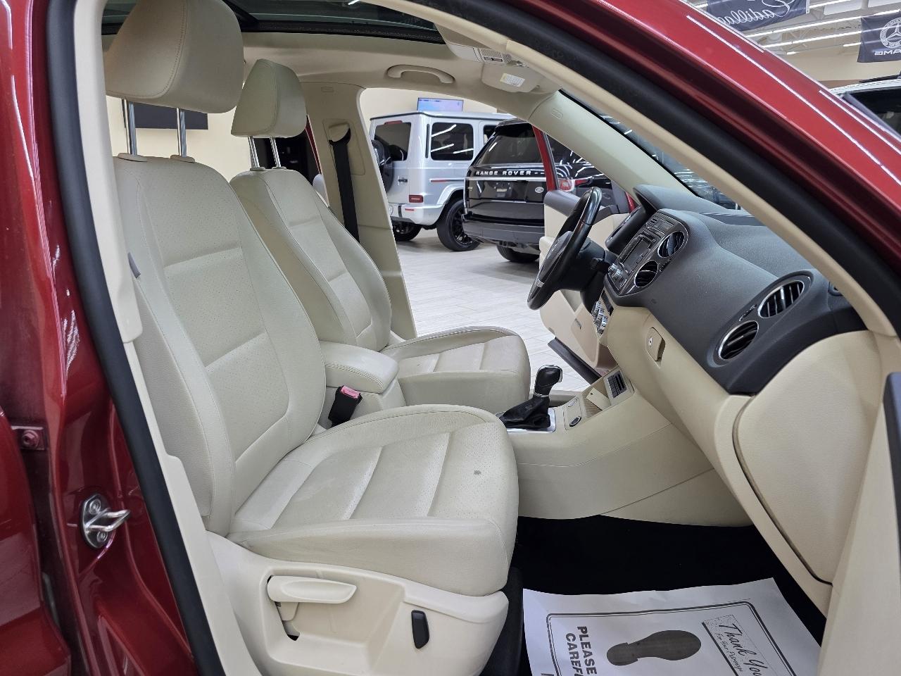 Volkswagen Tiguan S 2014
