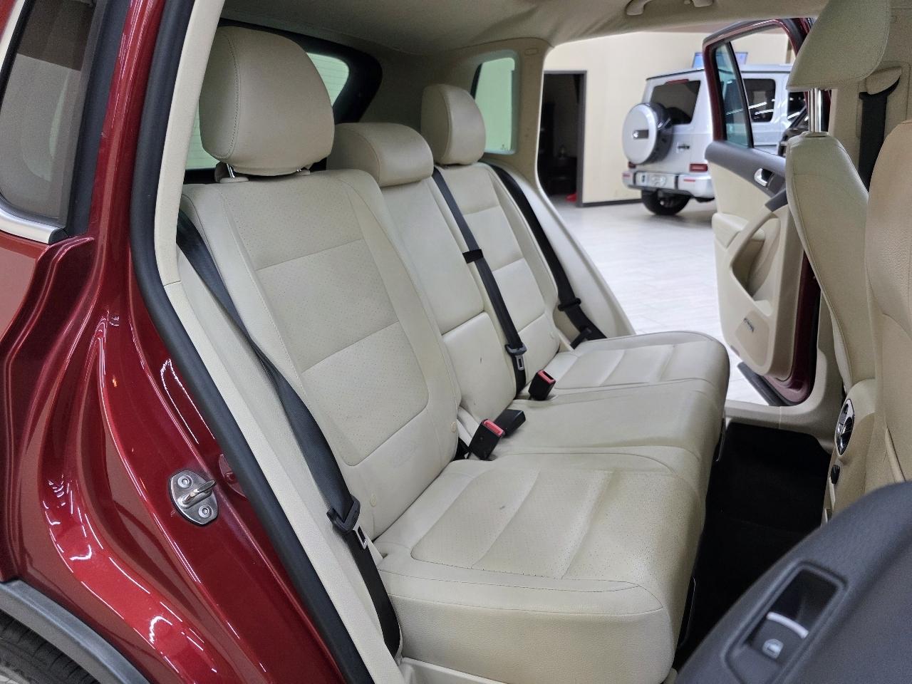 Volkswagen Tiguan S 2014