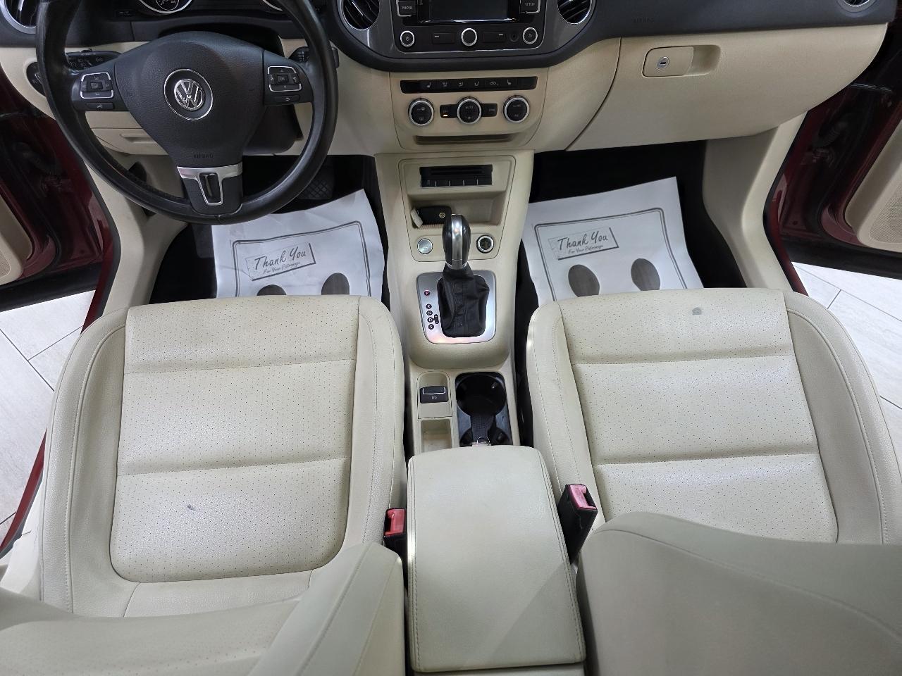 Volkswagen Tiguan S 2014