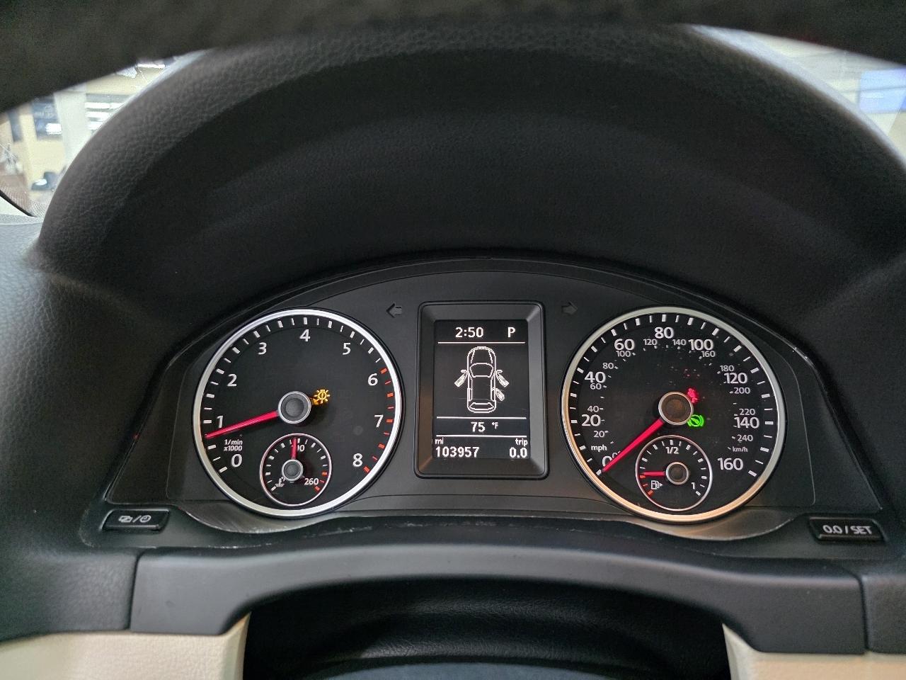 Volkswagen Tiguan S 2014