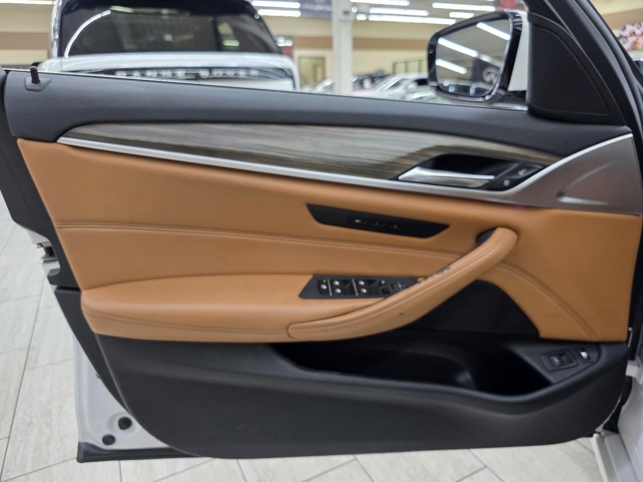 BMW 5-Series 530e iPerformance 2019