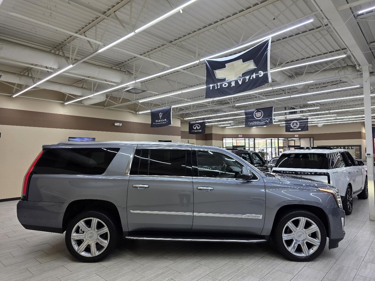 Cadillac Escalade ESV 2WD Luxury 2018