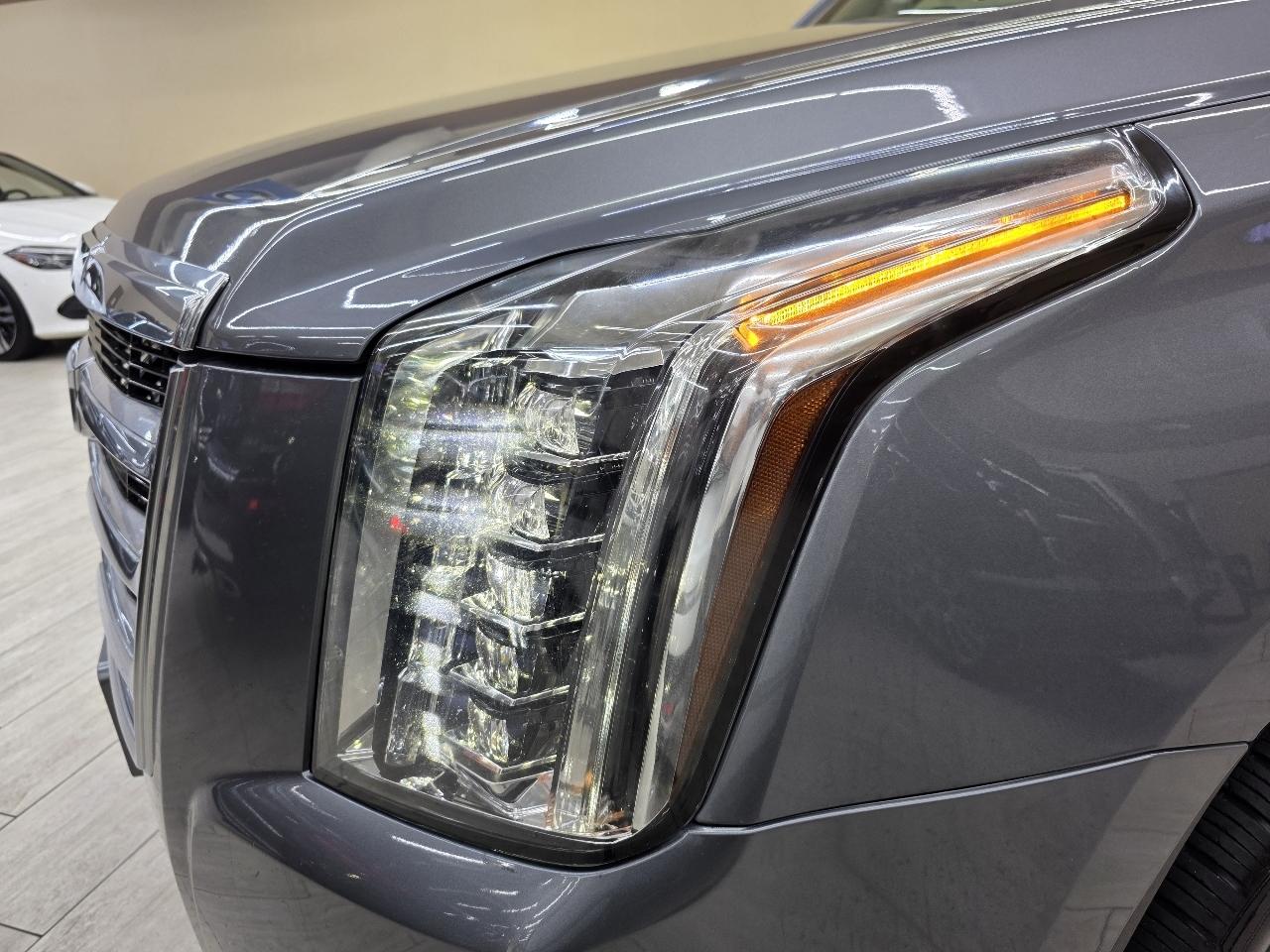 Cadillac Escalade ESV 2WD Luxury 2018