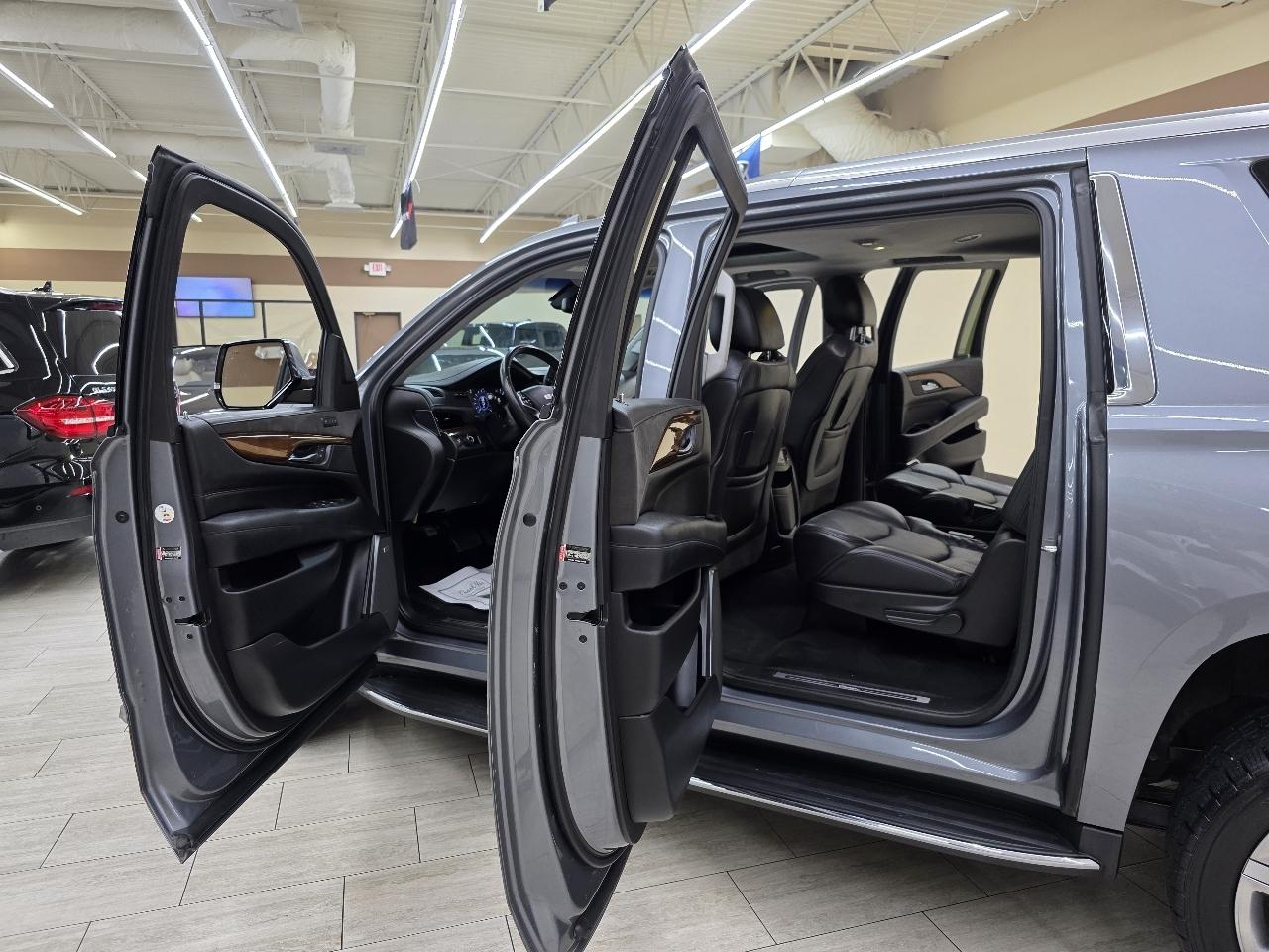 Cadillac Escalade ESV 2WD Luxury 2018