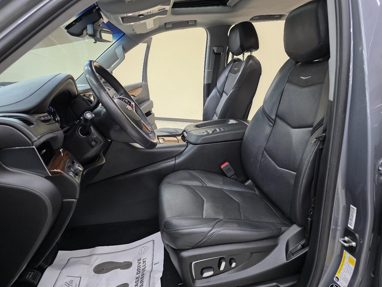 Cadillac Escalade ESV 2WD Luxury 2018