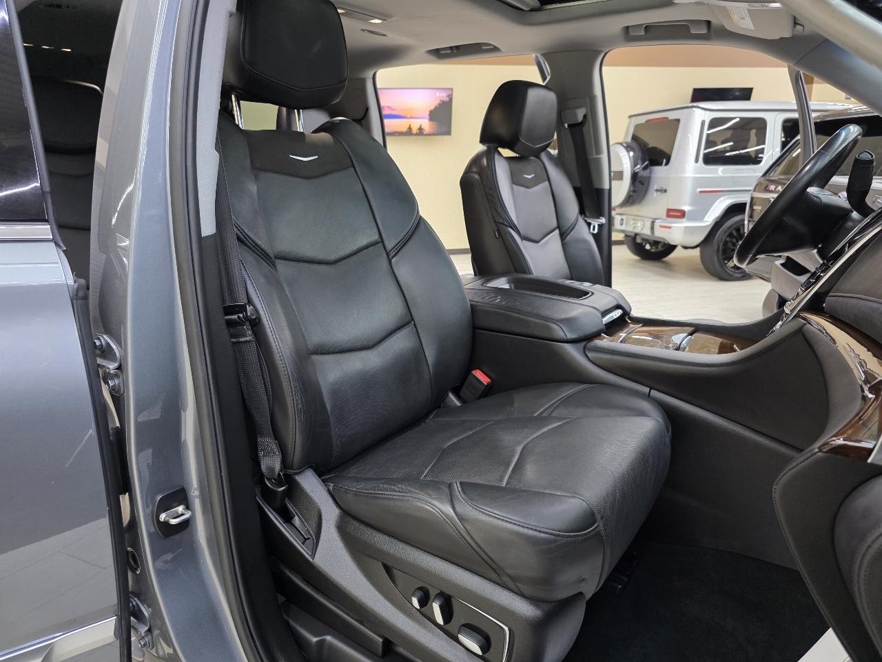 Cadillac Escalade ESV 2WD Luxury 2018